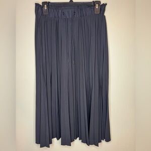Athleta Pleated Pull-On Midi Skirt Black XS